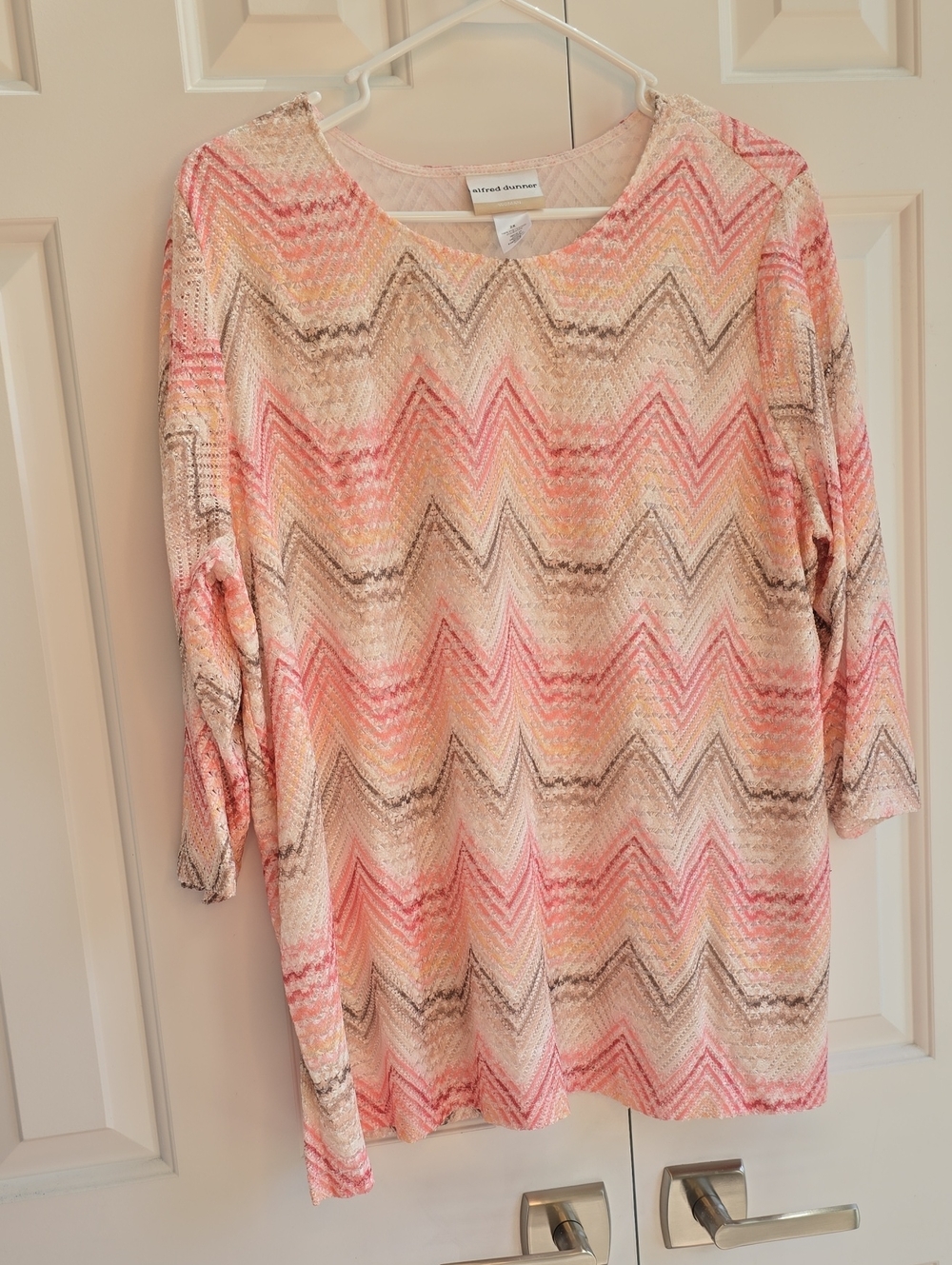 Alfred Dunner Pink and Cream Chevron 3/4 Sleeve Top